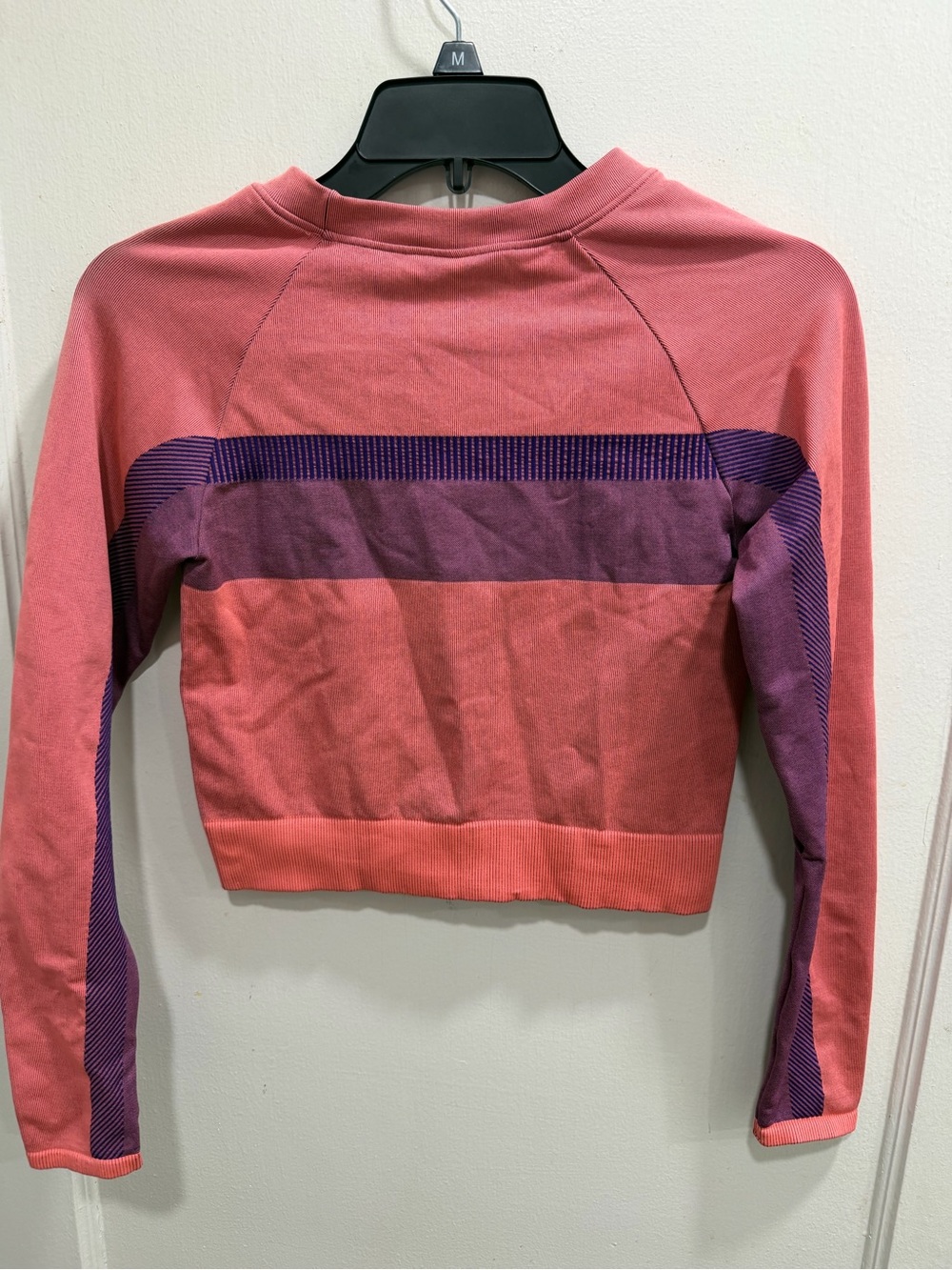 💚 5 for $20! Fabletics Cropped Pink & Purple Stripe Sweatshirt - small - Picture 3 of 8